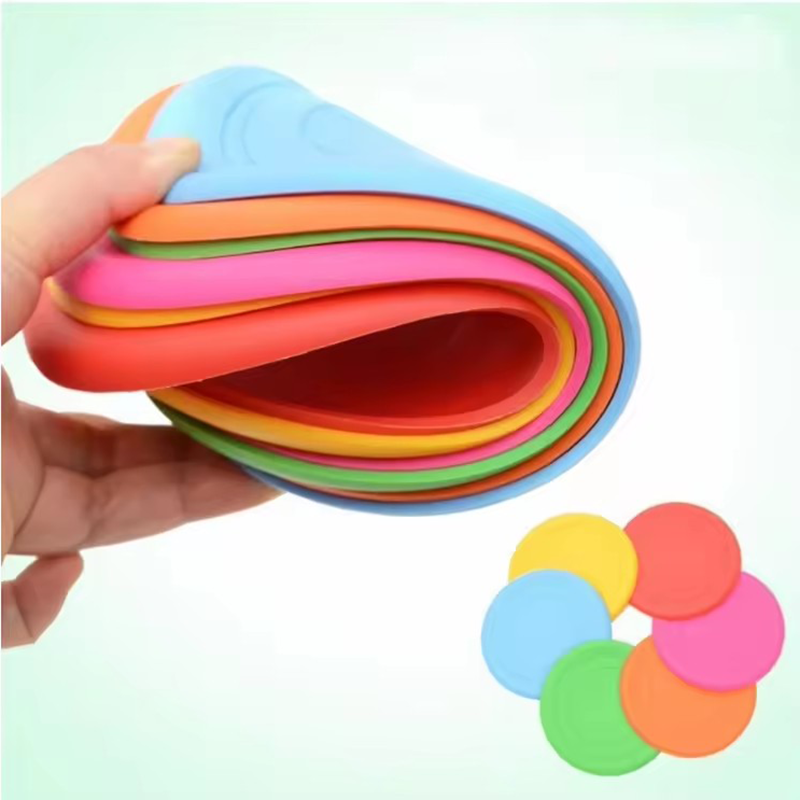 耐久性のある噛むことができるペットトレーニングフリスビーおも - Frisbee Freestyle Disc のレビューと価格