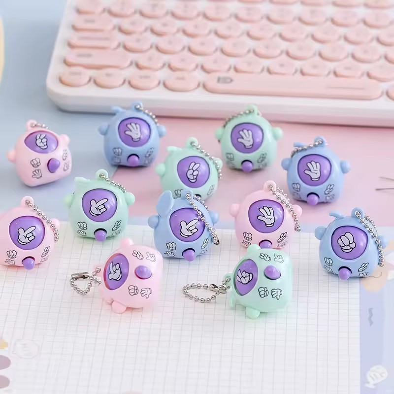 ロックペーパーカッサーソー エッグキーホルダー - かわいい - Party Games Egg のレビューと価格